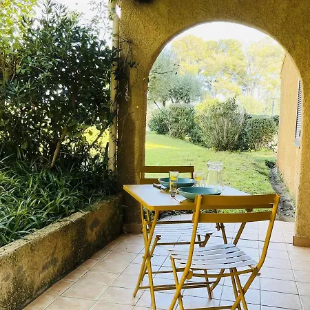 Avec Terrasse, A 1 Km De La Plage, Parking Inclus - Fr-1-63-324